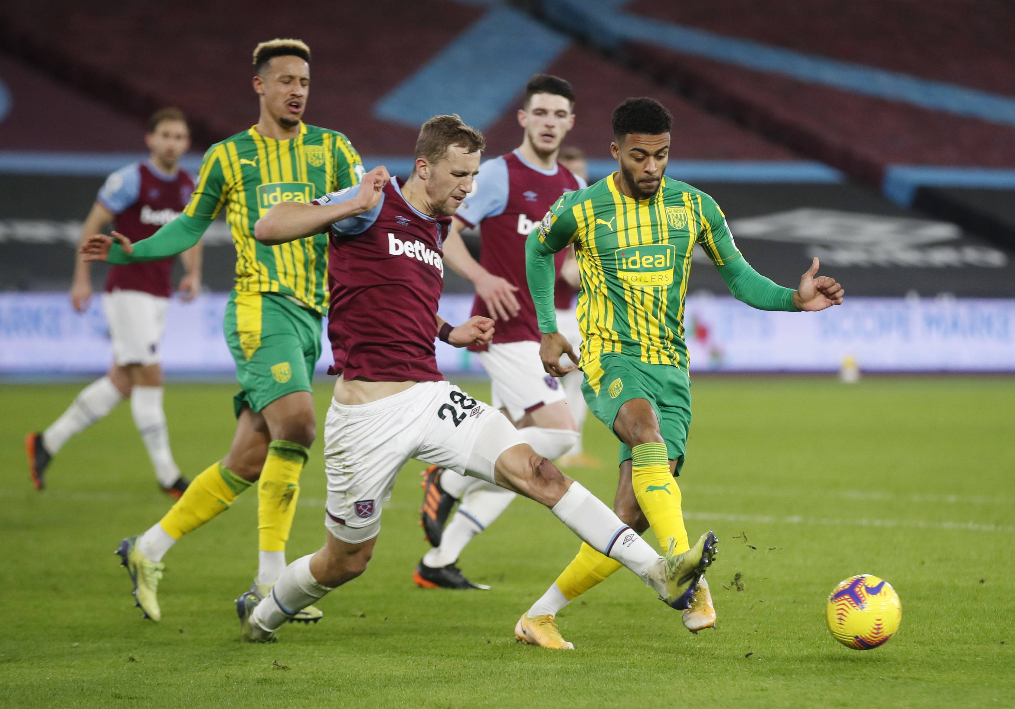 但在与欧洲 但在与欧洲