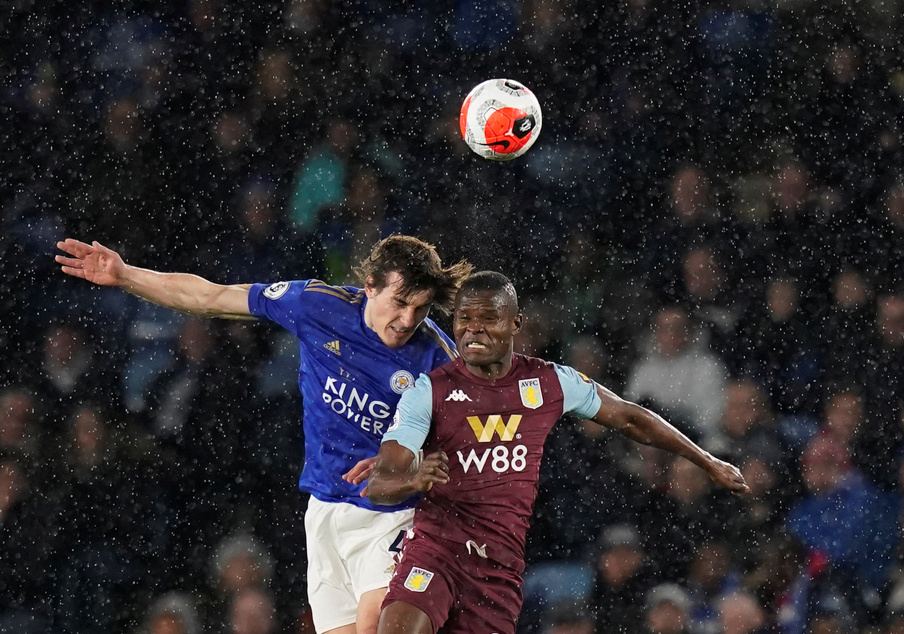 更折射出世 更折射出世